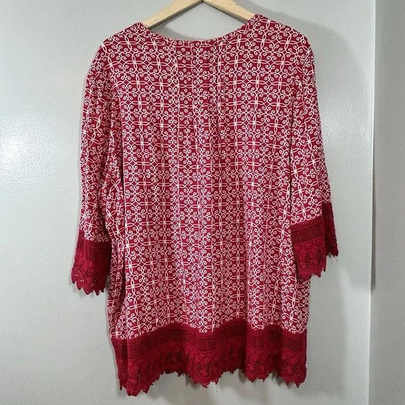 Blair Women's 3/4 Sleeve V-Neck Blouse Red White Pleated Crochet Trim 3XL - Picture 4 of 11